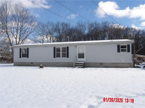 343 Sieg Hill Rd, West Middlesex, PA, 16159-2121 | Card Image