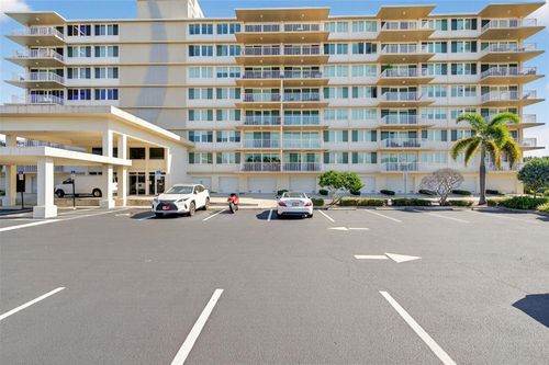 apt-6d-223 Island Way, CLEARWATER BEACH, FL, 33767-2254 | Card Image