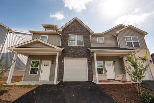 1018 Misty Mountain Rd, Lynchburg, VA, 24502-3944 | Card Image