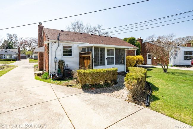 15526 Buckingham Ave, House other with 2 bedrooms, 1 bathrooms and null parking in Beverly Hills MI | Image 23