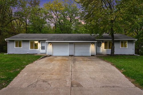 16229 Taft Rd, Spring Lake, MI, 49456-1018 | Card Image