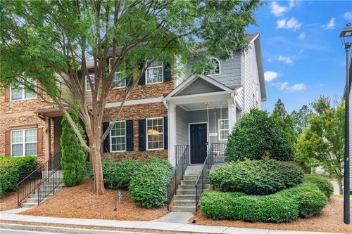 5227 Whiteoak Ave Se, Smyrna, GA, 30080-7424 | Card Image