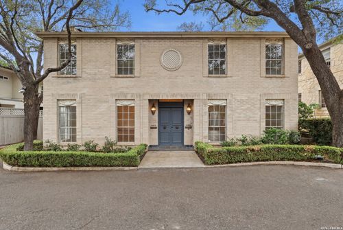 486 E Olmos Dr, Olmos Park, TX, 78212 | Card Image