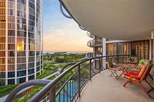 11f-2843 S Bayshore Dr, Coconut Grove, FL, 33133-6023 | Card Image