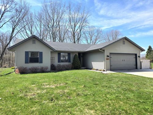 671 Wilson Avenue, Cleveland, WI, 53015 | Card Image