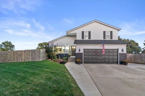 7005 63rd Ave, Kenosha, WI, 53142-1432 | Card Image