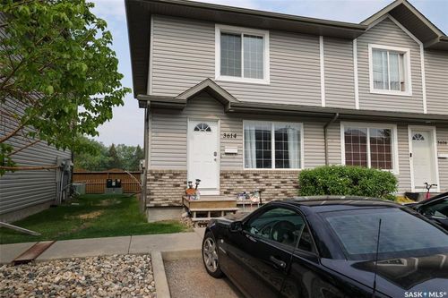 3614 7th Ave E, Regina, SK, S4N7R4 | Card Image