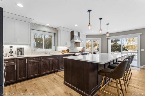 11413 Bancroft Ct, Fenton, MI, 48430-2479 | Card Image