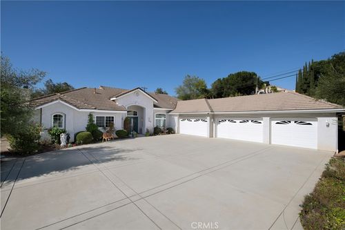 10118 Boulder Knolls Dr, Escondido, CA, 92026-6626 | Card Image