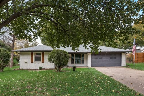 611 Ray Andra Dr, Desoto, TX, 75115-4427 | Card Image