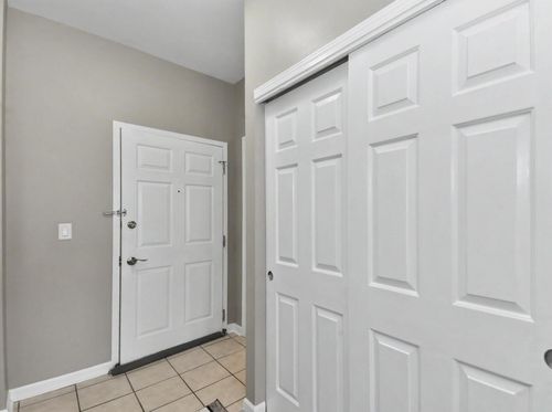 s-b05-6995 S Riverwood Boulevard, Franklin, WI, 53132 | Card Image