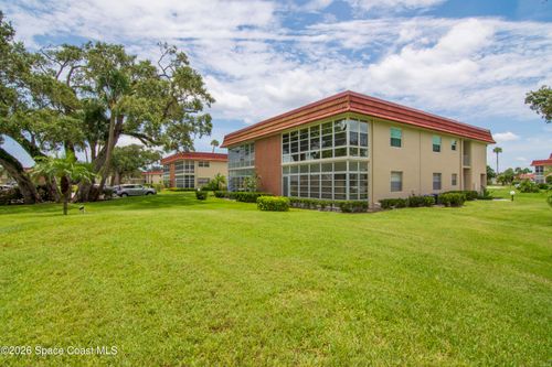 107-61 Woodland Dr, Vero Beach, FL, 32962-3725 | Card Image