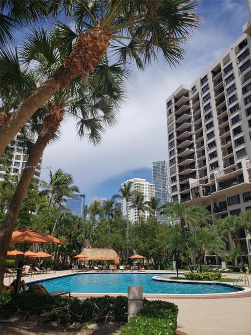 1524-540 Brickell Key Dr, Miami, FL, 33131-3535 | Card Image