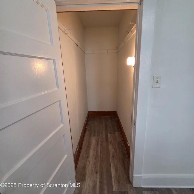 Huge walk in closet | Image 8