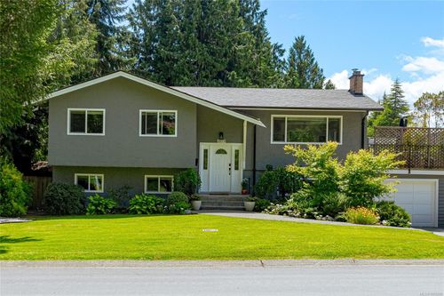 1879 Jeffree Rd, Central Saanich, BC, V8M1K5 | Card Image