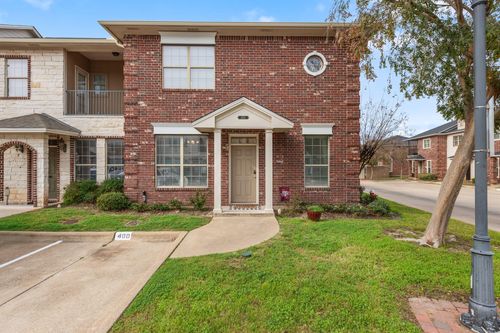 400 Forest Dr, College Station, TX, 77840-2080 | Card Image