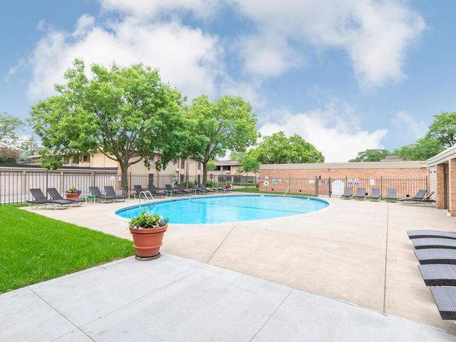 6423 Colony Way Apt 1C Pool 1.jpg | Image 28