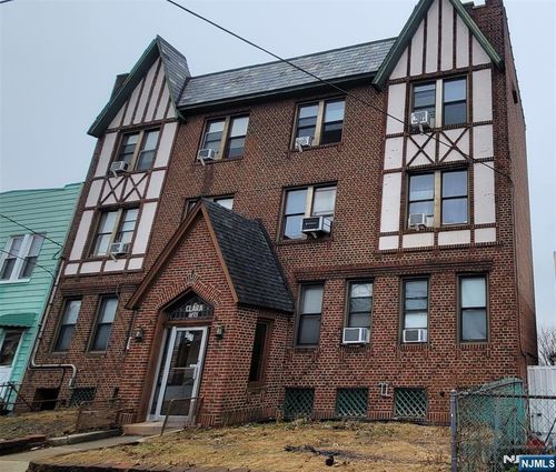 901 Grand Ave, North Bergen, NJ, 07047-1648 | Card Image