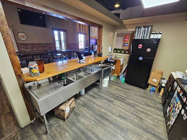 124 Main St, Home with 0 bedrooms, 5 bathrooms and null parking in Vincennes IN | Image 15