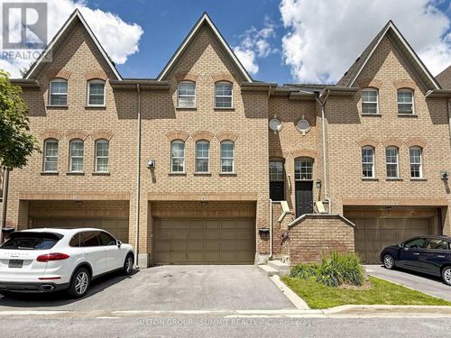 4-8305 Mclaughnin Road, Brampton (Brampton South), ON, L6Y5G3 | Card Image