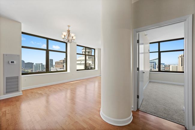 APT-2209 - 233 E 13 Th St, Condo with 2 bedrooms, 2 bathrooms and 1 parking in Chicago IL | Image 10