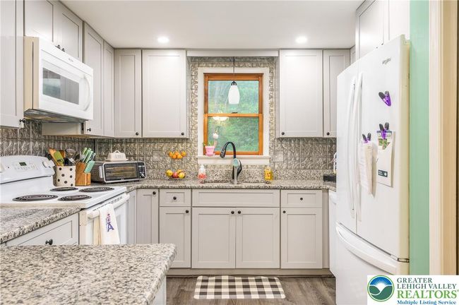 865 Snow Hill Rd, House other with 2 bedrooms, 1 bathrooms and null parking in Cresco PA | Image 21
