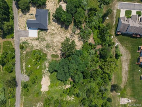 1633 Frech Ln, Howell, MI, 48843 | Card Image