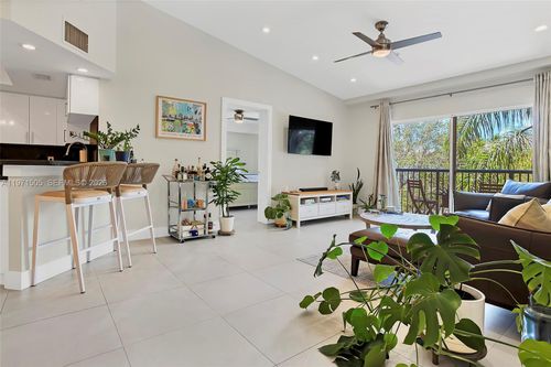 apt-322-2009 Se 10th Ave, Fort Lauderdale, FL, 33316-4514 | Card Image