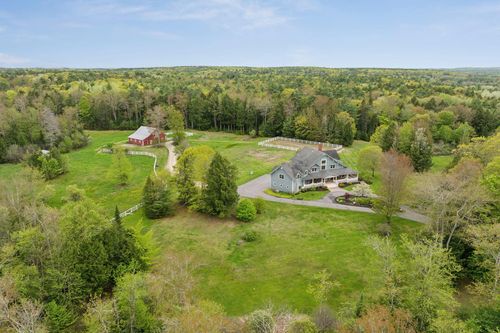 8 Farms Edge Way, Cumberland, ME, 04021 | Card Image