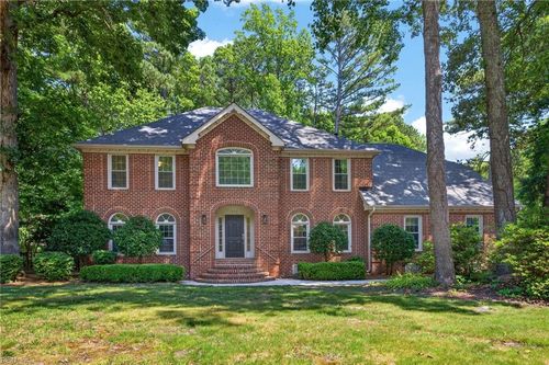 892 Bishopsgate Ln, Virginia Beach, VA, 23452-6179 | Card Image