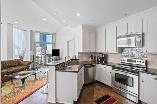 apt-903-500 Throckmorton St, Fort Worth, TX, 76102-3743 | Card Image