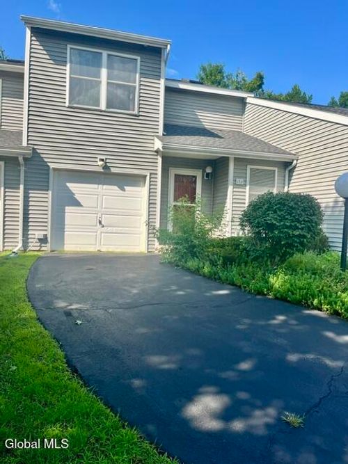 153 Harvard Road, Colonie, NY, 12189 | Card Image
