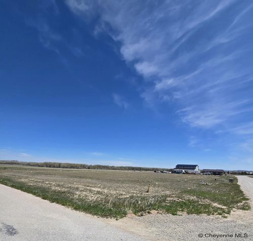 195 Lazy Pants Loop, Glendo, WY, 82213 | Card Image