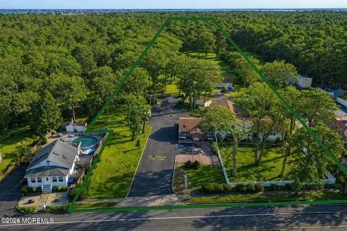 437 Adamston Rd, Brick, NJ, 08723-8008 | Card Image