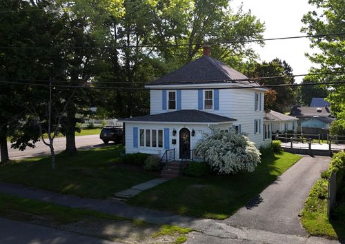 5 Cone St, East Millinocket, ME, 04430-1043 | Card Image
