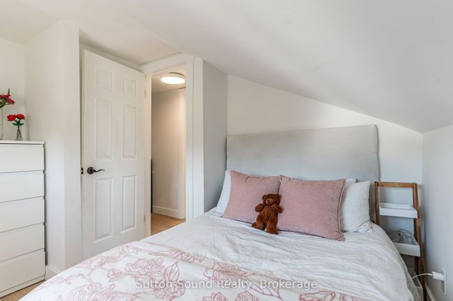 146 Sunset Blvd, House other with 3 bedrooms, 2 bathrooms and 8 parking in Georgian Bluffs ON | Image 21
