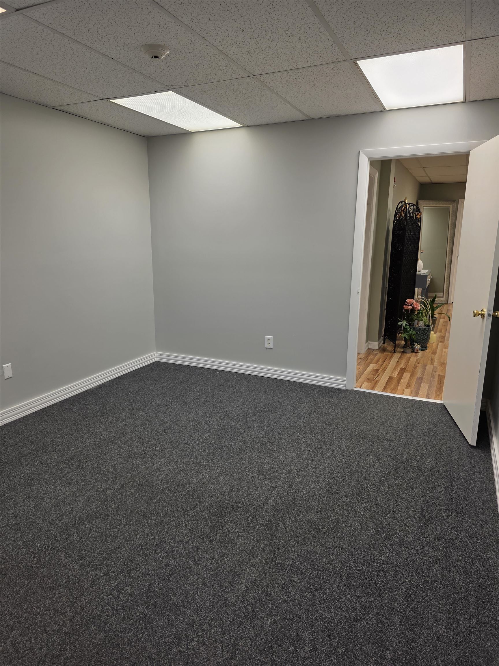 Commercial Lease in Manchester 5