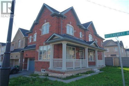 lower-36 Kimborough Hollow, Brampton, ON, L6Y0Z1 | Card Image