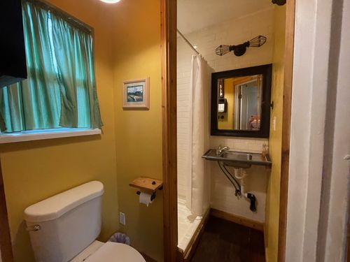 11-3884 Nahelenani, VOLCANO, HI, 96785-8901 | Card Image