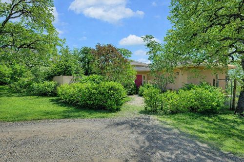 9018 Winding Way, Oregon House, CA, 95962-8042 | Card Image
