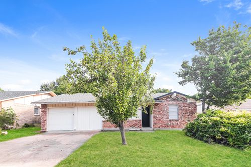2029 Willow Ln, Plano, TX, 75074-5025 | Card Image