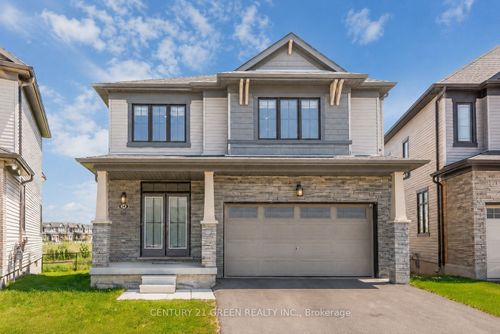 28 Magdalena Street, Hamilton, ON, L8J0M3 | Card Image