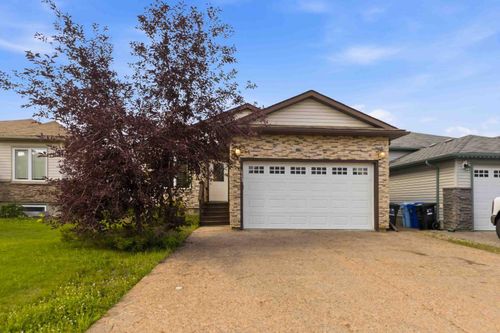 443 Pacific Cres, Fort Mcmurray, AB, T9K0E4 | Card Image
