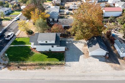 4323 E Cleveland Ave, Home with 4 bedrooms, 3 bathrooms and null parking in Spokane WA | Image 2