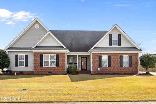 312 Brogden Ct, Winterville, NC, 28590-9954 | Card Image