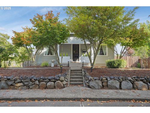 395 Wilson St S, Salem, OR, 97302-4236 | Card Image