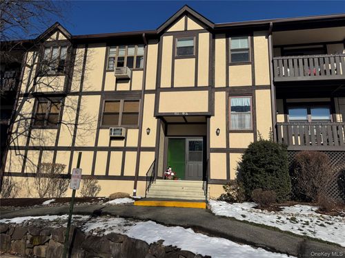 952 Sierra Vista Ln, Valley Cottage, NY, 10989-2724 | Card Image