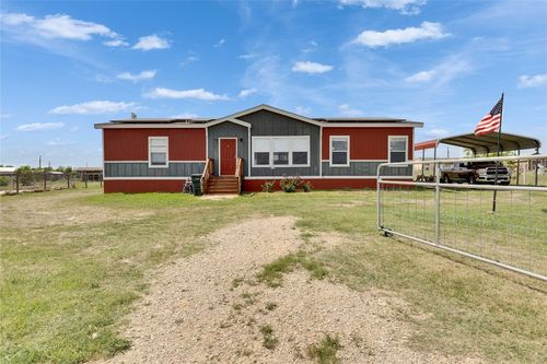 183 Alma Ln, Niederwald, TX, 78640-2524 | Card Image