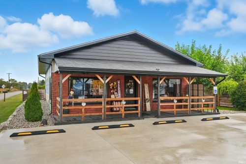 8040 E 500 S Road, Wolcottville, IN, 46795 | Card Image