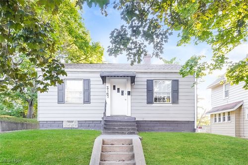 2167 12th St Sw, Akron, OH, 44314-2468 | Card Image